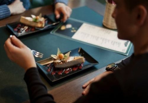 Cómo crear una experiencia gastronómica única en tu restaurante